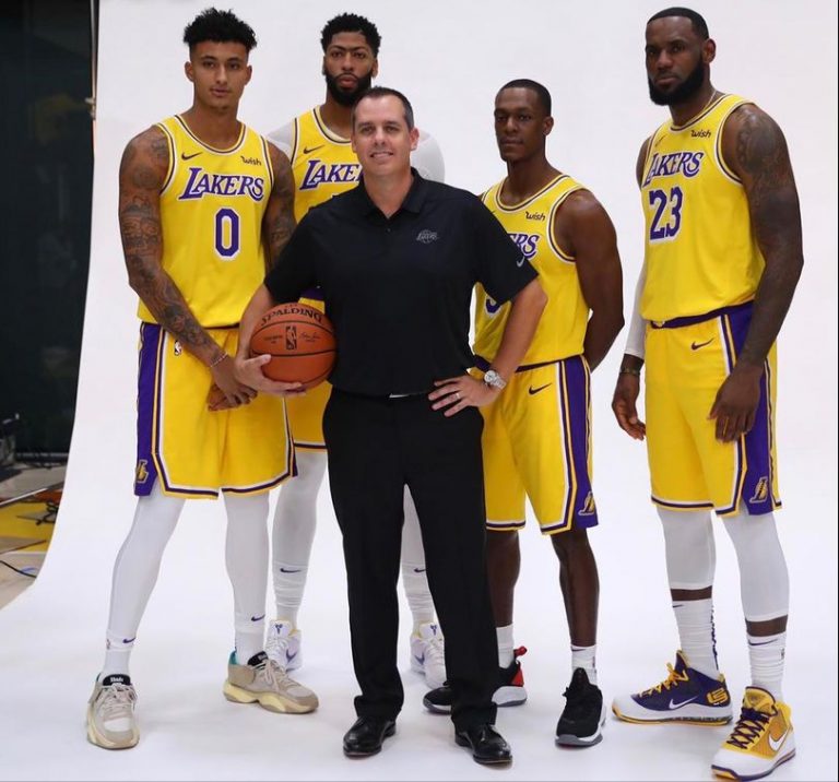 Frank Vogel apuesta a sus LA Lakers.